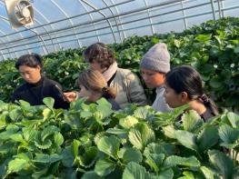 완주군, 외국인 계절근로자 현장 지원 총력 기사 이미지