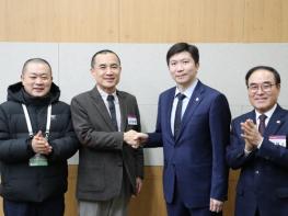 김진태 강원도지사, 유승민 대한체육회장 면담…2030년 전국체전 유치 의지 밝혀 기사 이미지