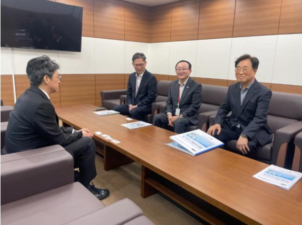 이현종 철원군수, 국토부 2차관 면담…포천~철원고속도로 예타 통과 당부