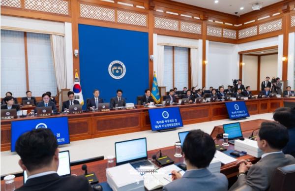 이재명 대통령 '고유가 피해지원금, 경제 회복 불씨 살아나는 효과 예상'