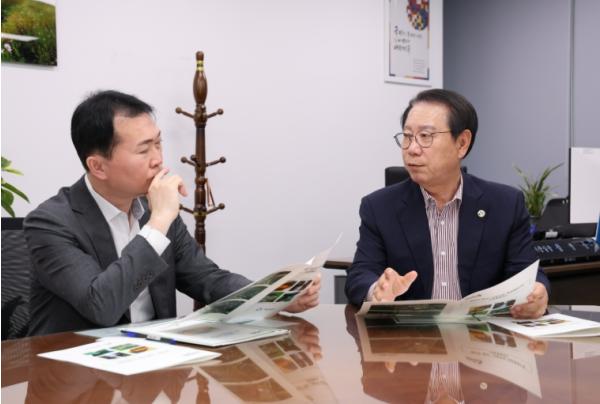 괴산군, 국비 확보 '총력'… 송인헌 군수 기획예산처 방문