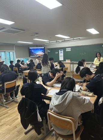 경남교육청, ‘깊이 읽는 독서수업’ 모델 교실에서 검증하고 완성도 높인다 기사 이미지